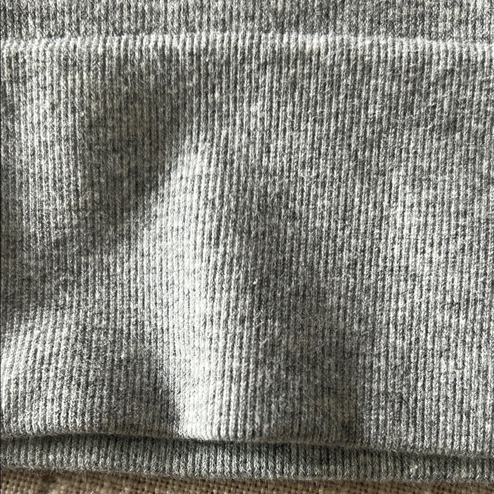 ALO Yoga Gray Ribbed Tank Top - Picture 4 of 7
